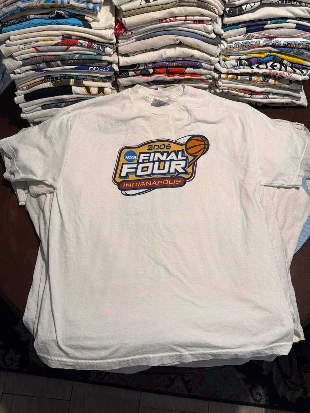 Vintage 2006 NCAA Final Four Indianapolis Basketball Graphic T-Shirt XL
